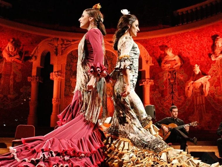 カタルーニャ音楽堂でフラメンコを観覧するツアーも