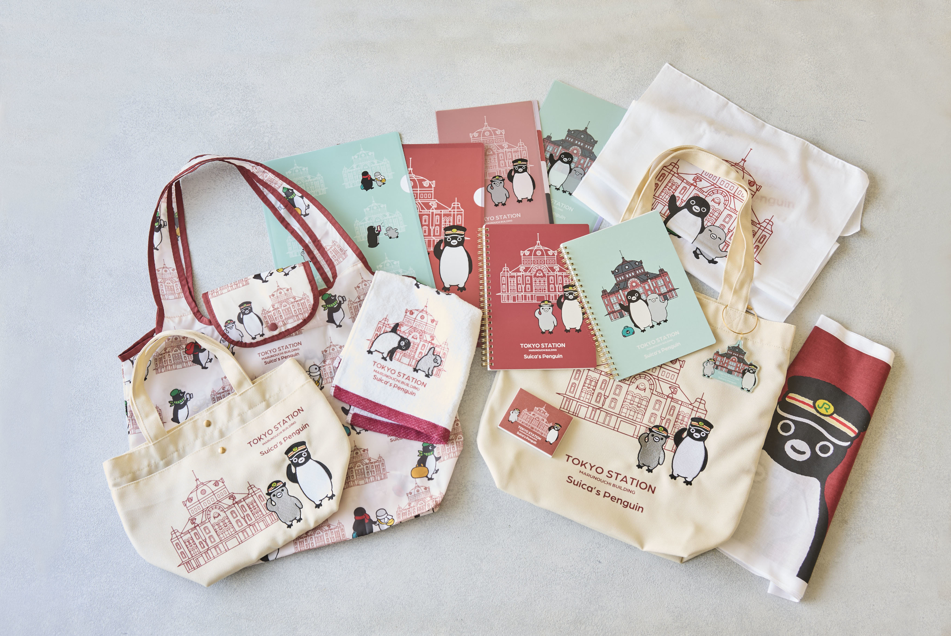 さかざきちはるさん描き下ろしのクラシカルなデザイン