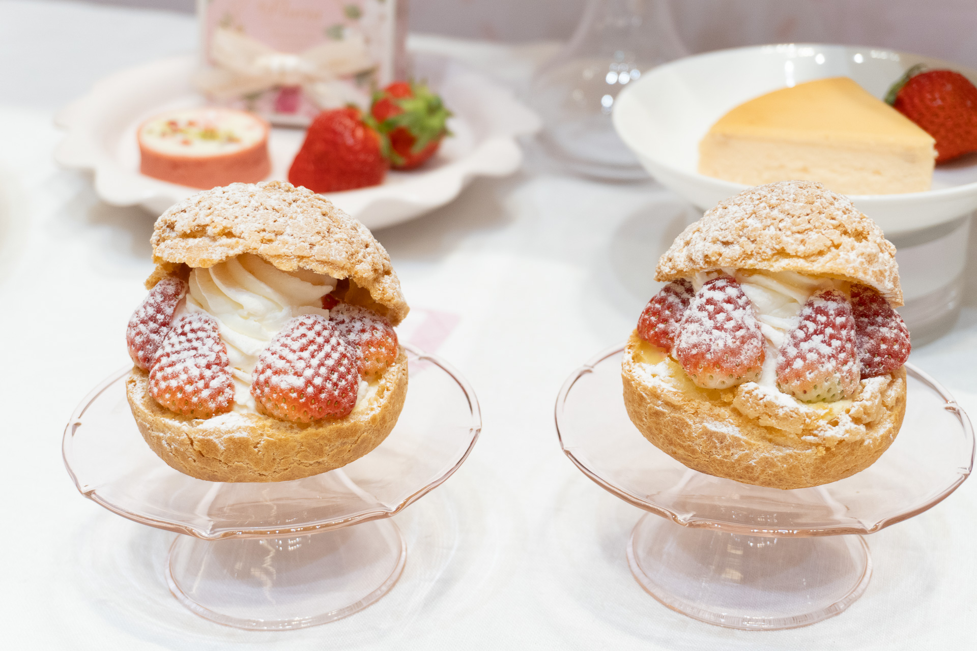 サードシュガー「苺シュークリーム」1個570円