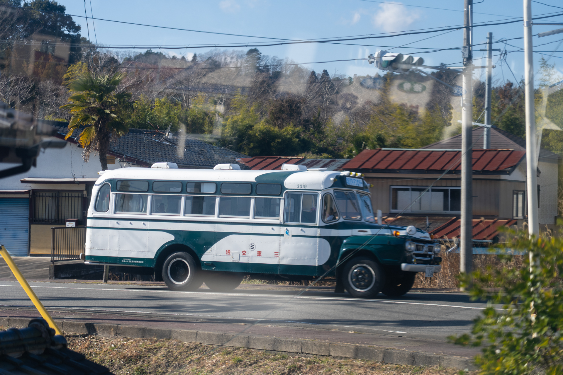 この日はハワイアンズ～JA常磐線の湯本駅間の無料送迎バスに、いすゞのボンネットバスが特別運行していた