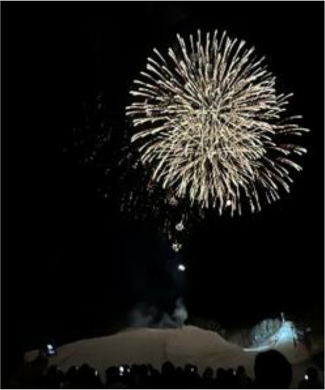 4月4日は花火の打ち上げイベントも実施