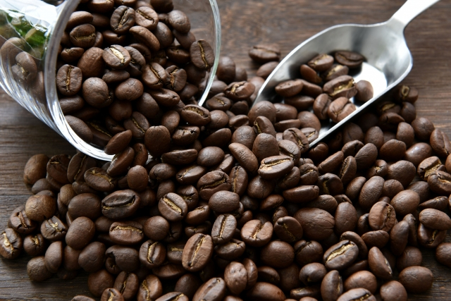 南米系のコーヒー豆をブレンドしたAD-Baseオリジナルを提供