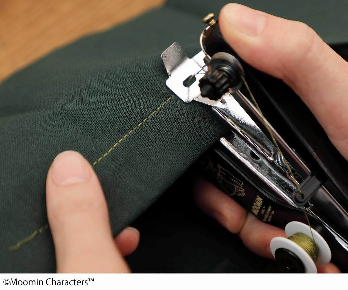 ホッチキスのように、手元でガチャガチャ押していくことで縫える