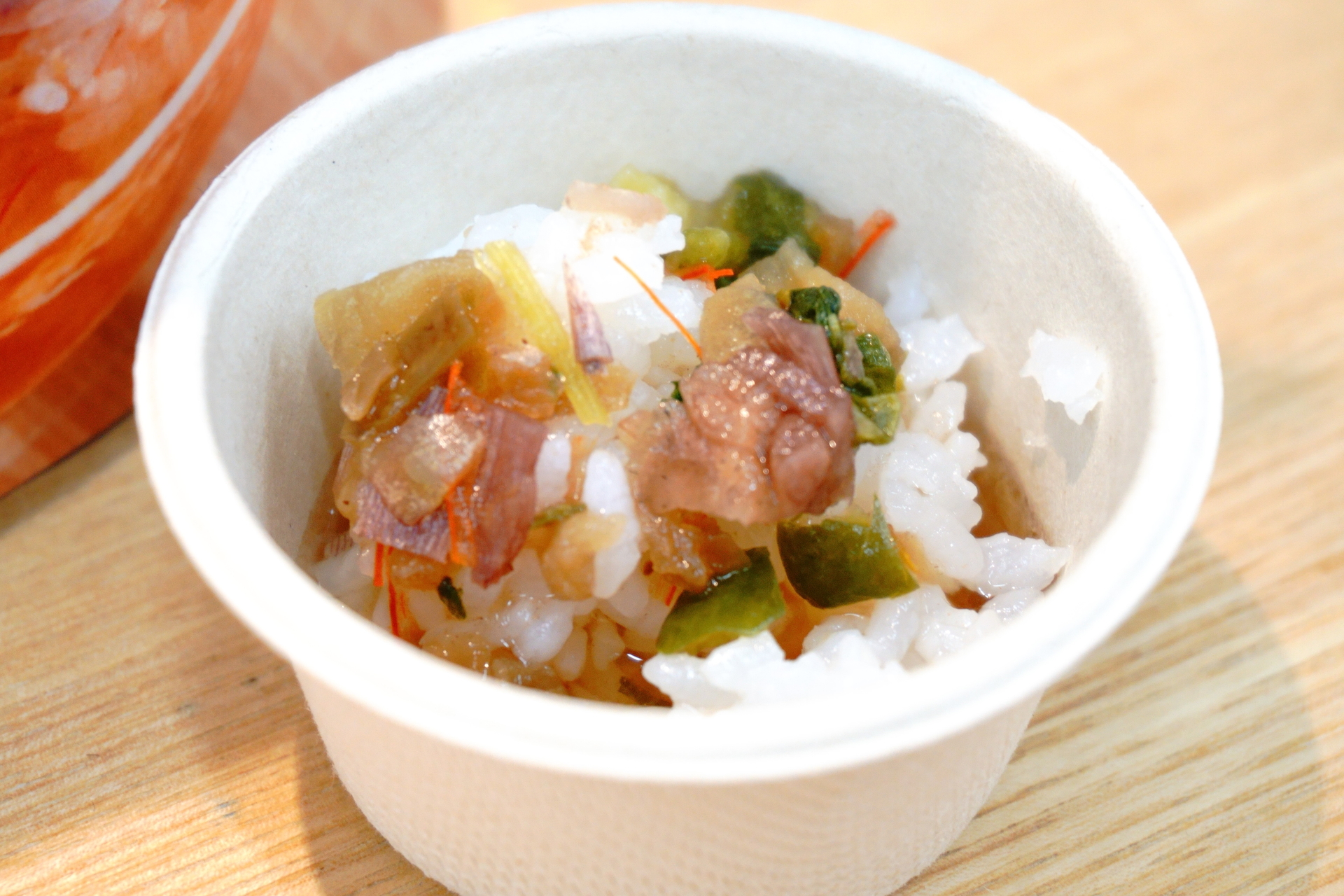 青唐辛子のピリッとした辛さが特徴。最後の1口がちょっと辛いものの、それ以外は子供でも食べられそう