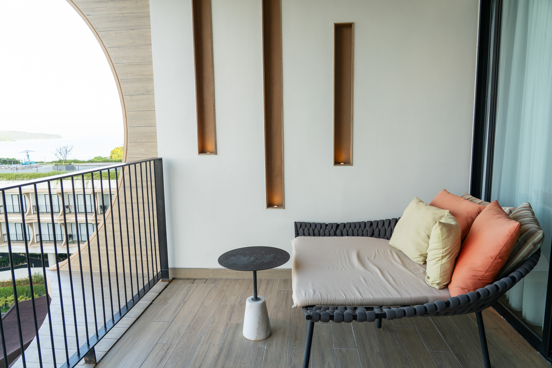 バルコニー付き