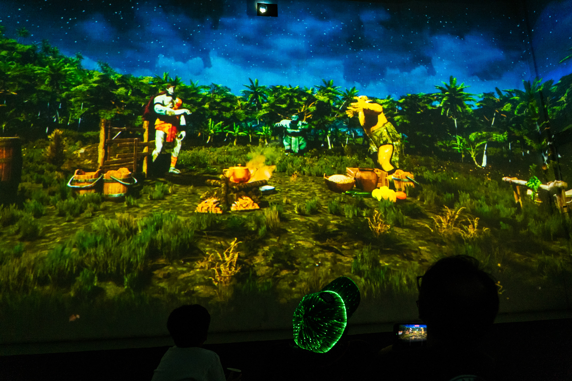 個人的に好きなのは巨人たちの伝説。島にある山の形や岩石などは、争いの名残や、彼らが石になってしまった姿だと伝わっています