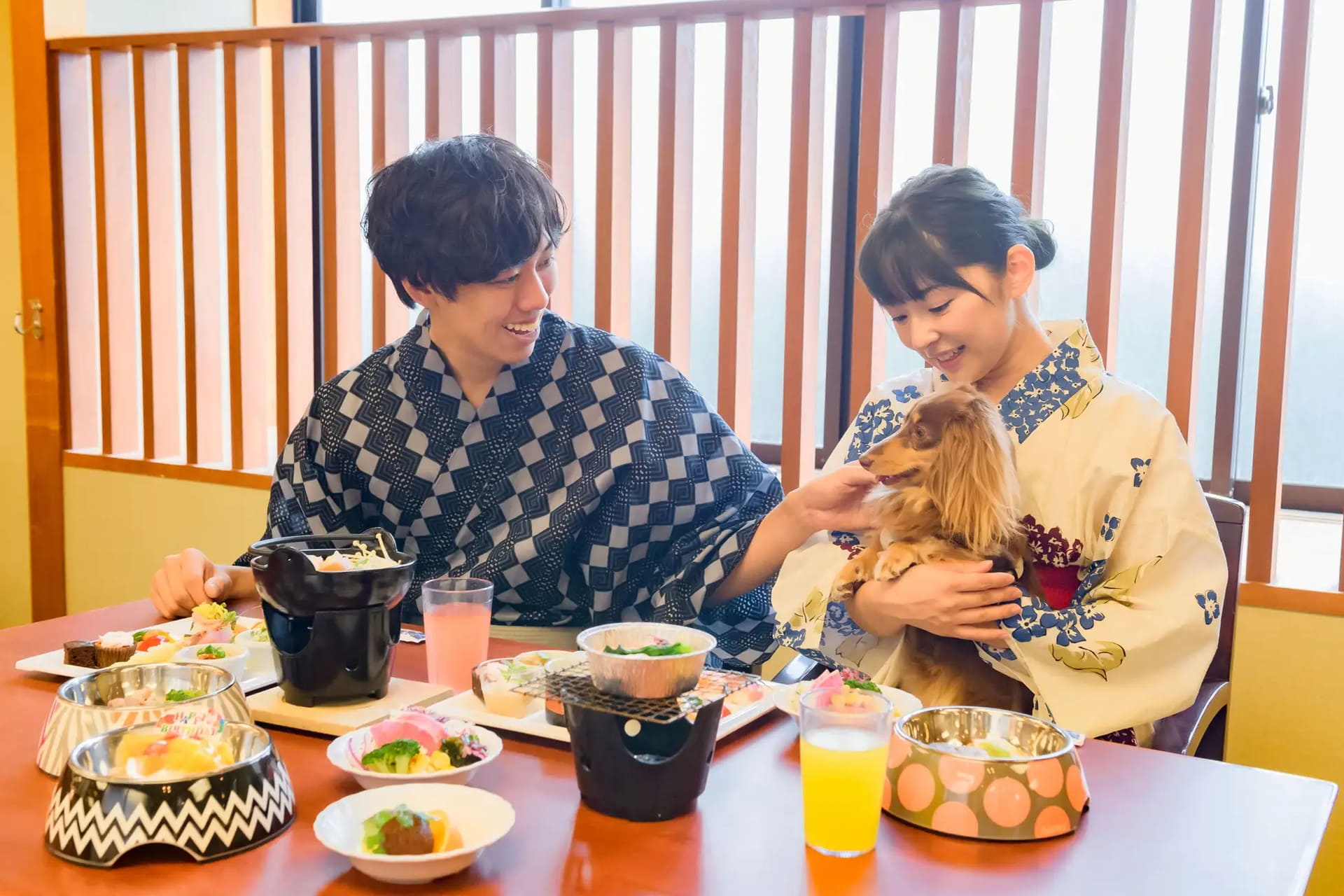 犬にもご当地メニューを用意