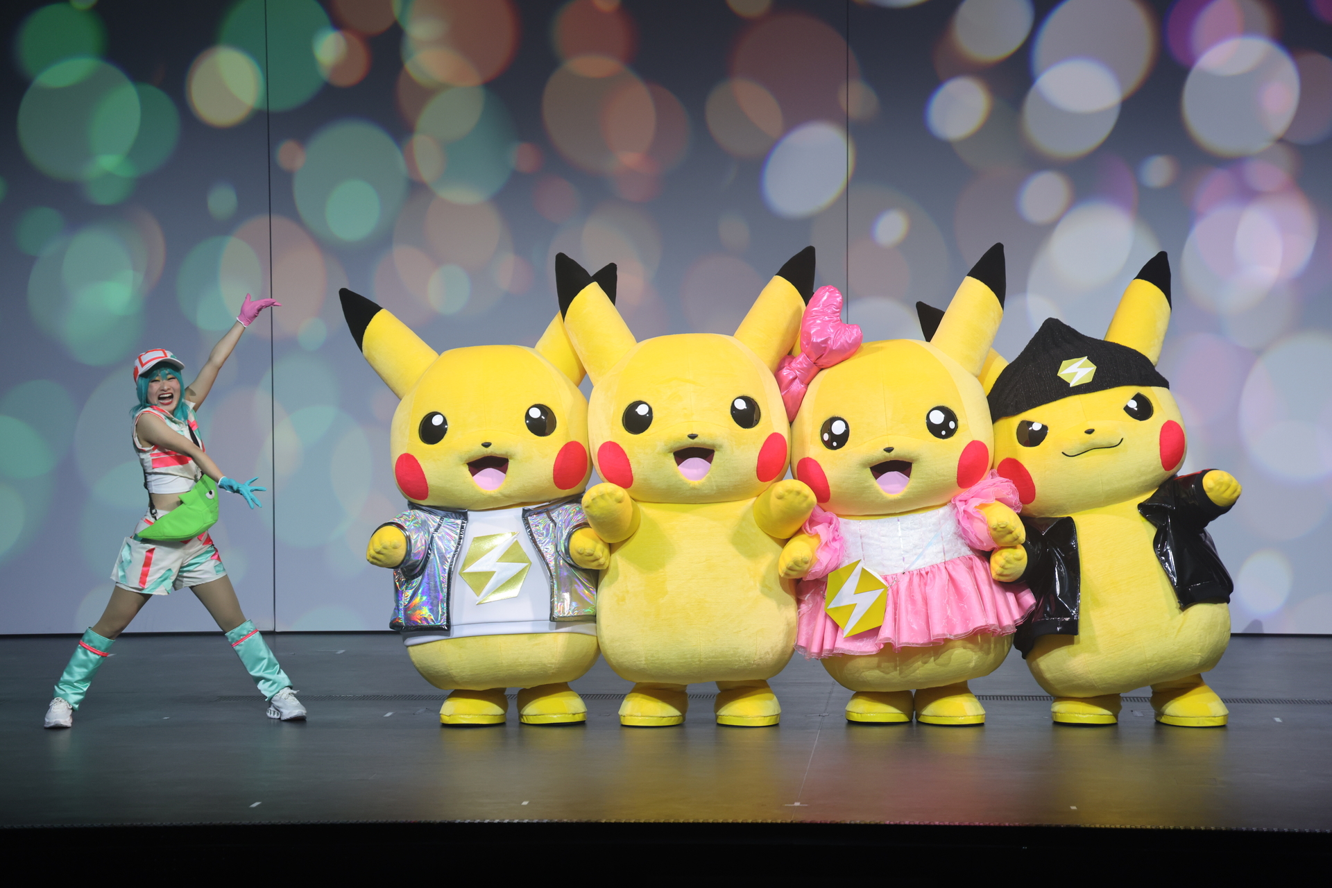 A preview of the "Pika Pika Sparks!" show at the Kayatsuri Gym. Photo by Takayuki Maekawa (Courtesy of PokéPark KANTO).