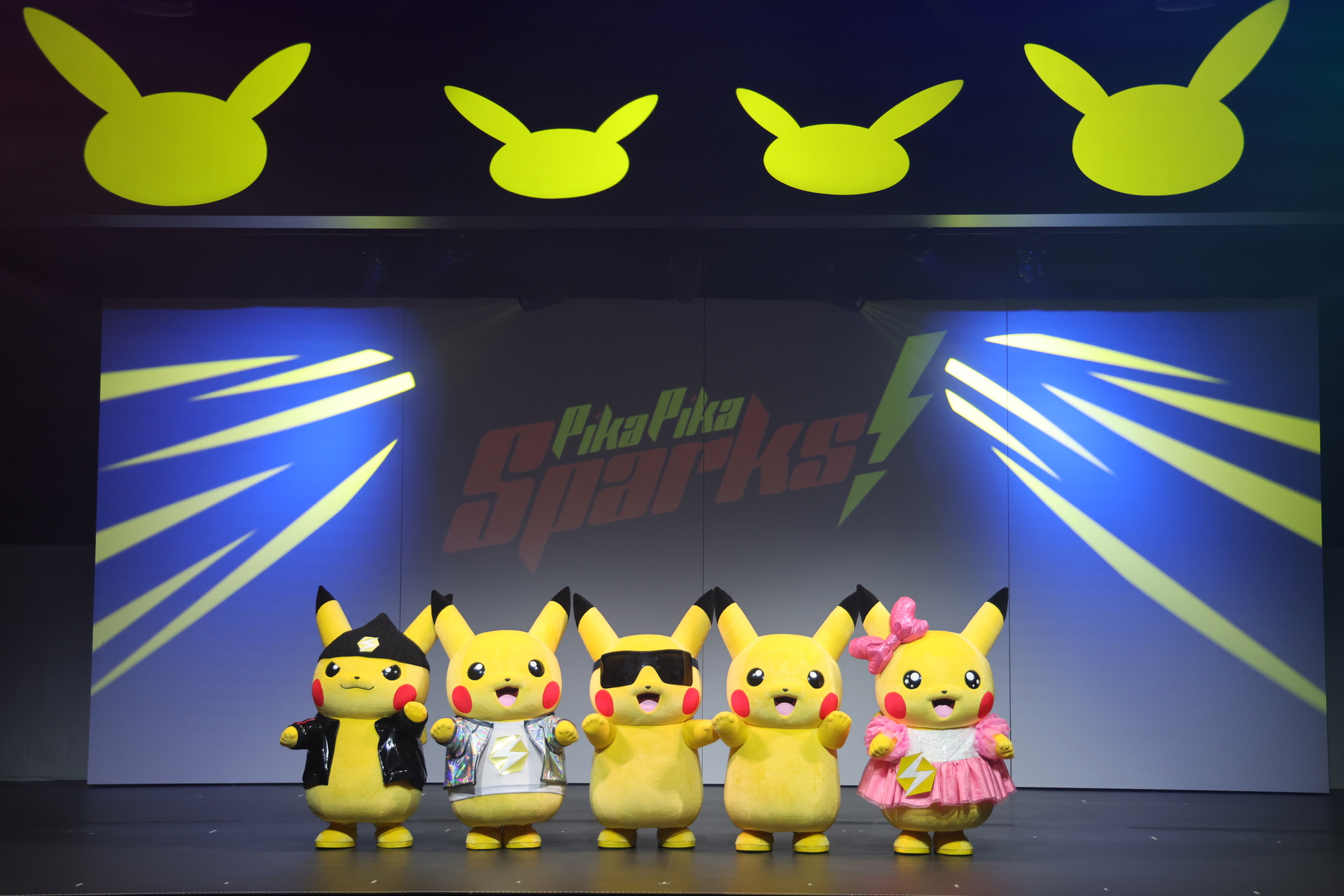 Beyond the Pikachu's dancing, pay close attention to their varied expressions and acting. Photo by Takayuki Maekawa (Courtesy of PokéPark KANTO).