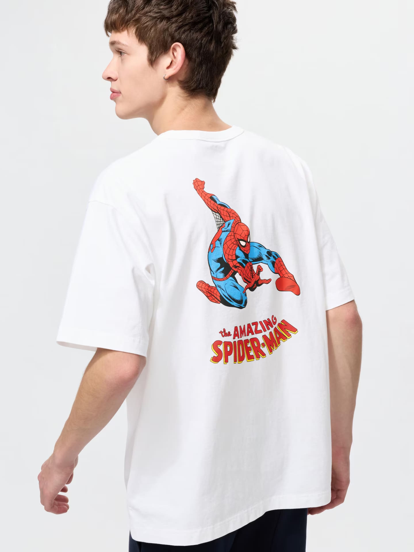 スパイダーマン（メンズ）。前面はマーベルロゴ