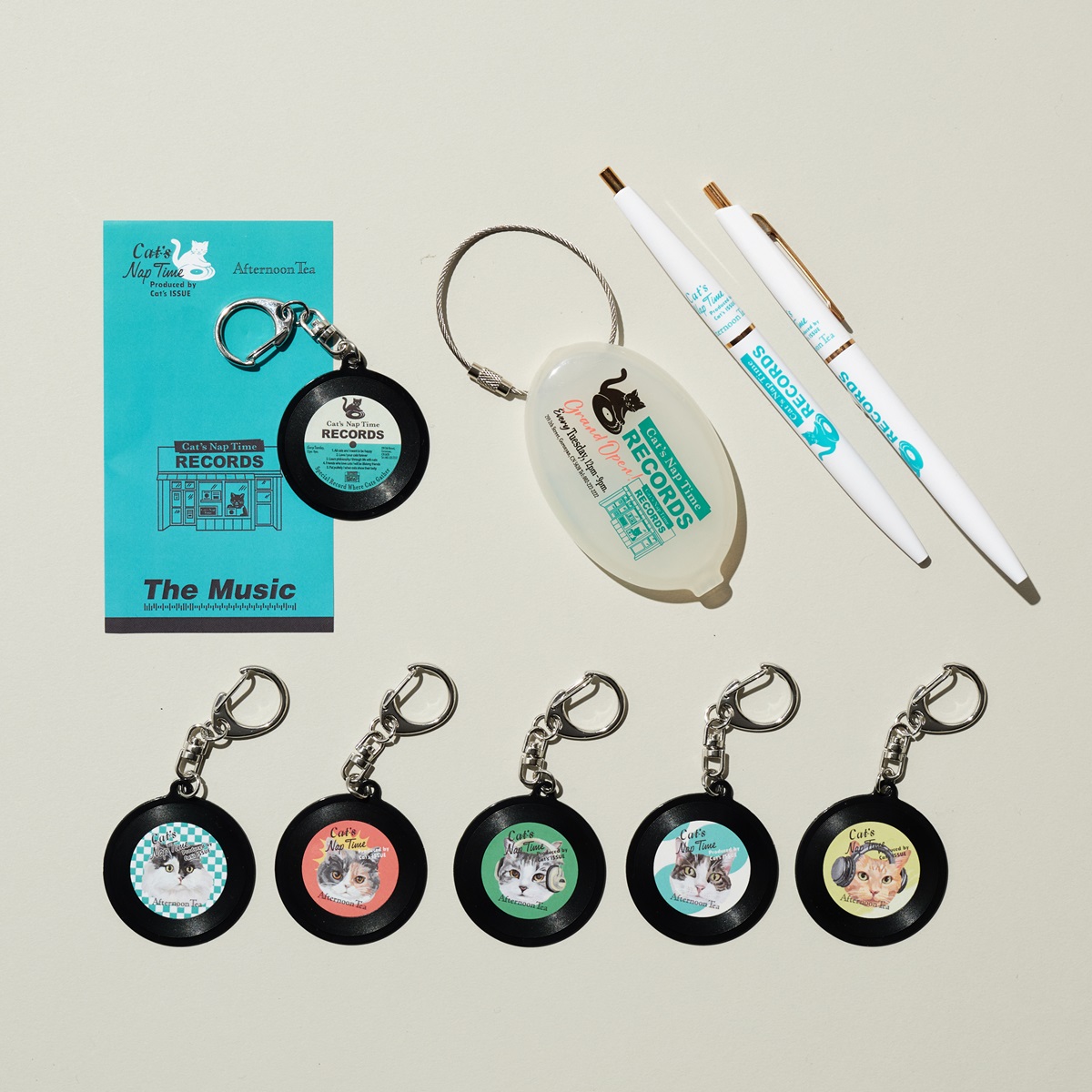 コインケース（990円）、ボールペン（660円）、レコードキーホルダー（各1320円）