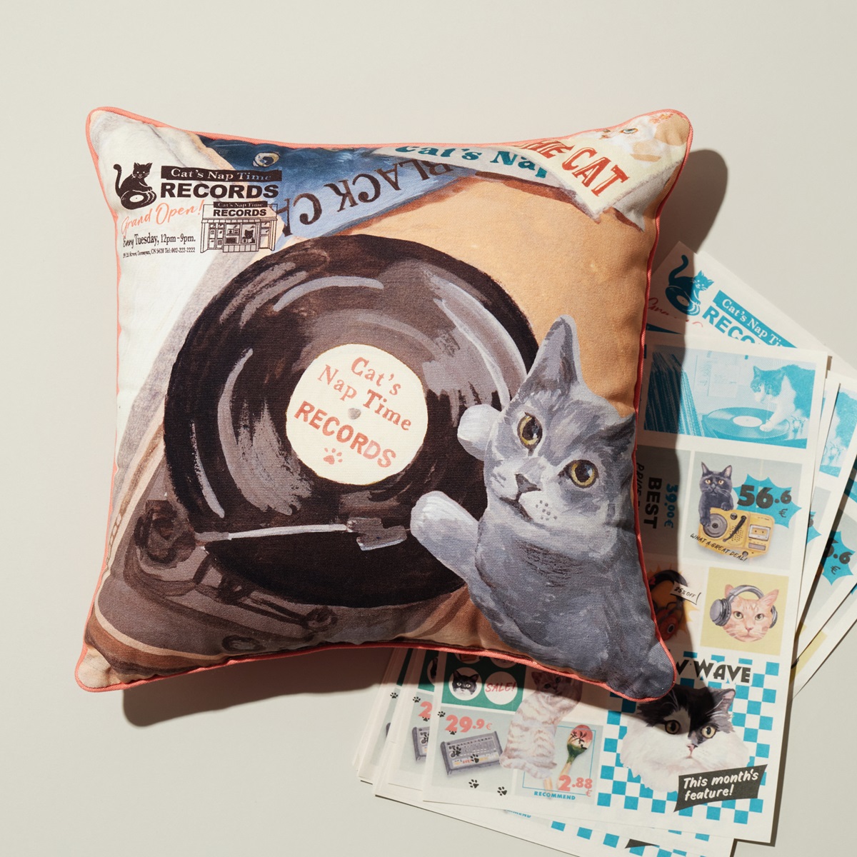 クッション（3300円）