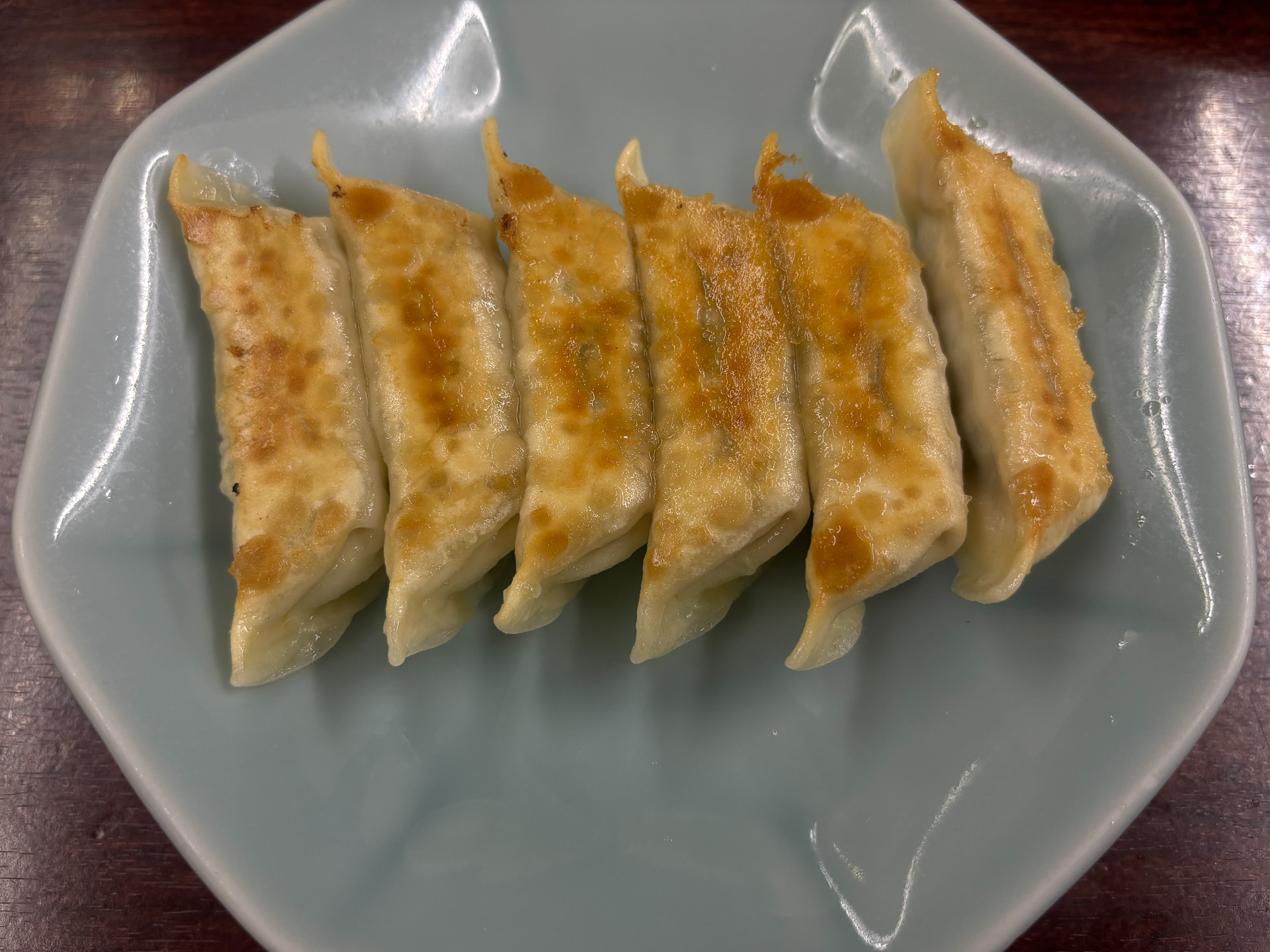 みんみんの焼き餃子