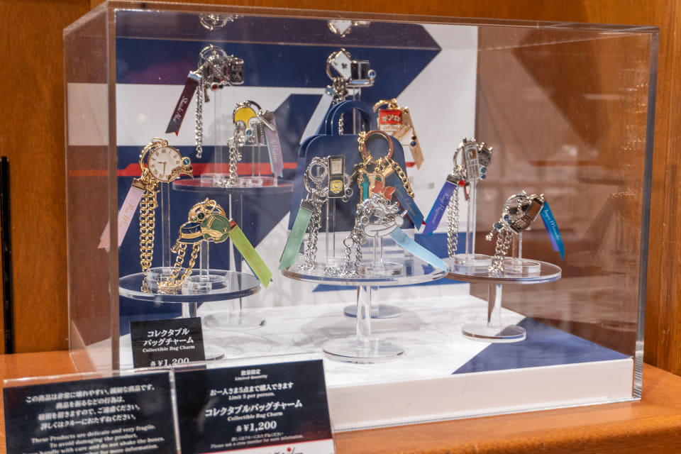 USJ×名探偵コナン、新作グッズを一挙紹介！ 食べる変声機「蝶ネクタイ