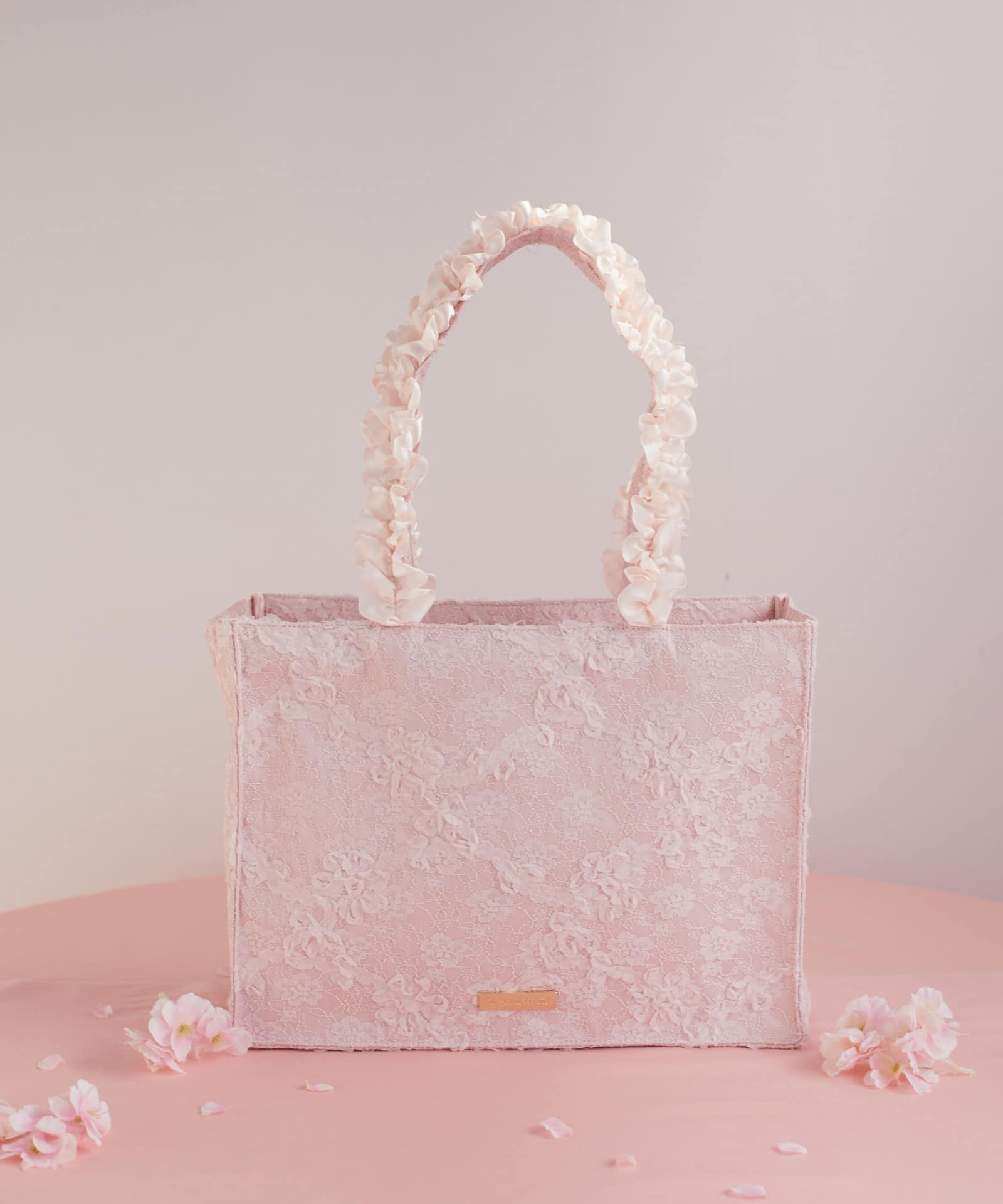 桜フリルハンドルスクエアトートMバッグ（9200円）