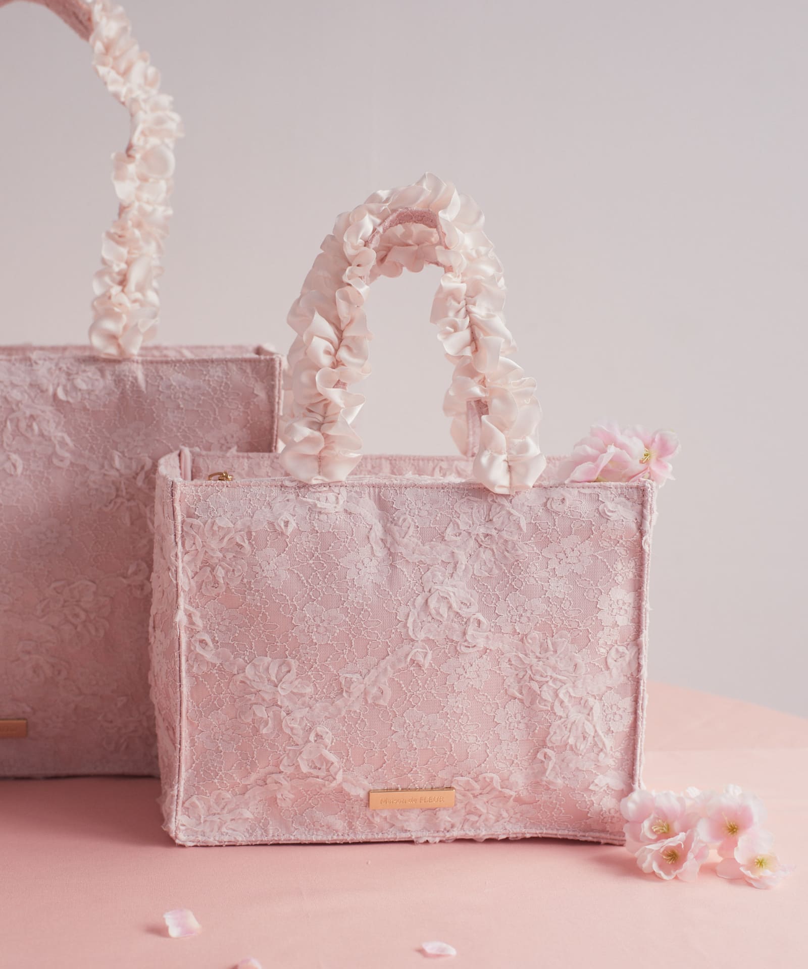 桜フリルハンドルスクエアトートSバッグ（8000円）