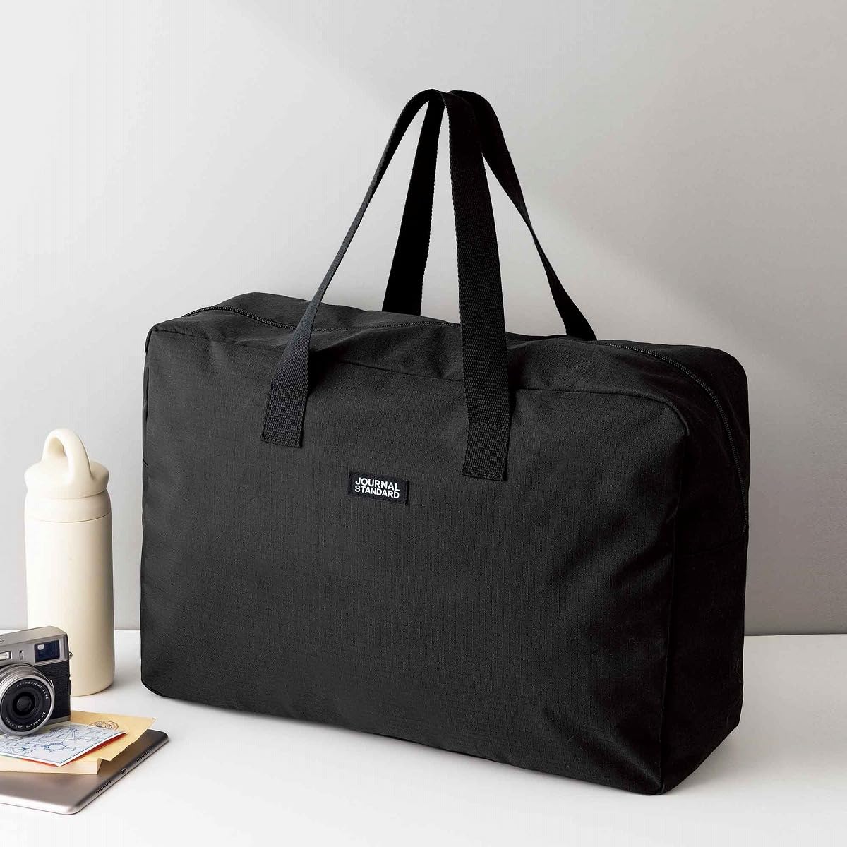 宝島社「InRed」4月号は、ジャーナル スタンダードの大型ボストンバッグ