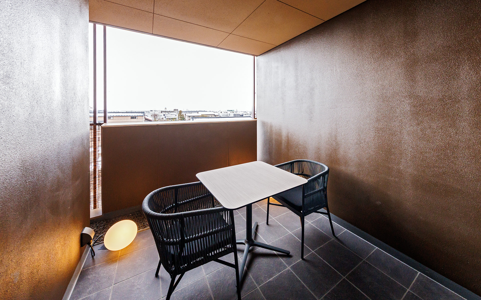 テラスは8m<span class="em sup">2</span>