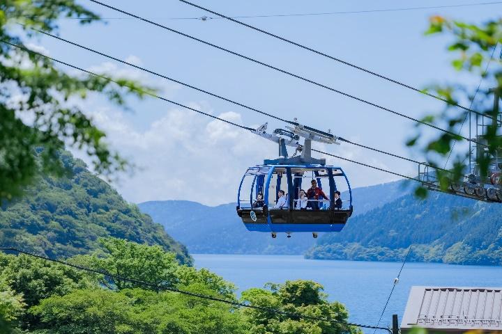 箱根ロープウェイは昨年に続き普通索道日本初の窓のないゴンドラ「ROPESTER」を運行する