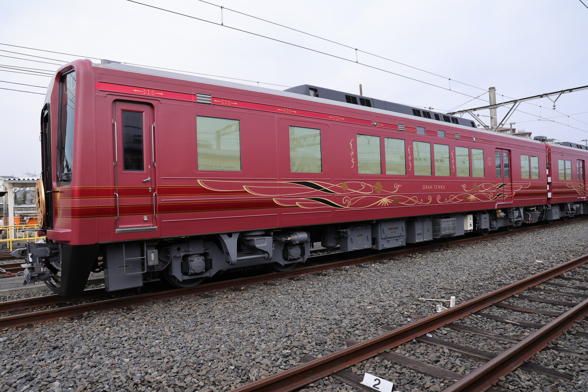 1号車（極楽橋方向）外観