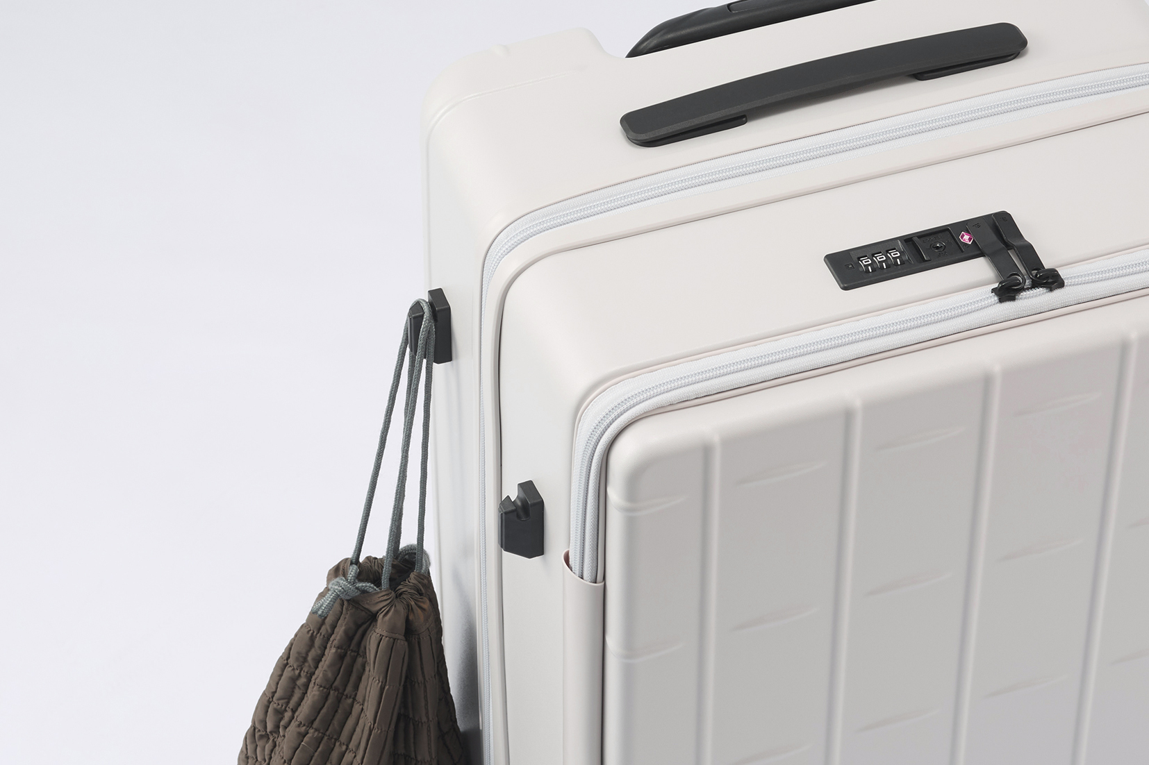 横向きに置いた際の底足も兼ねたサイドフック