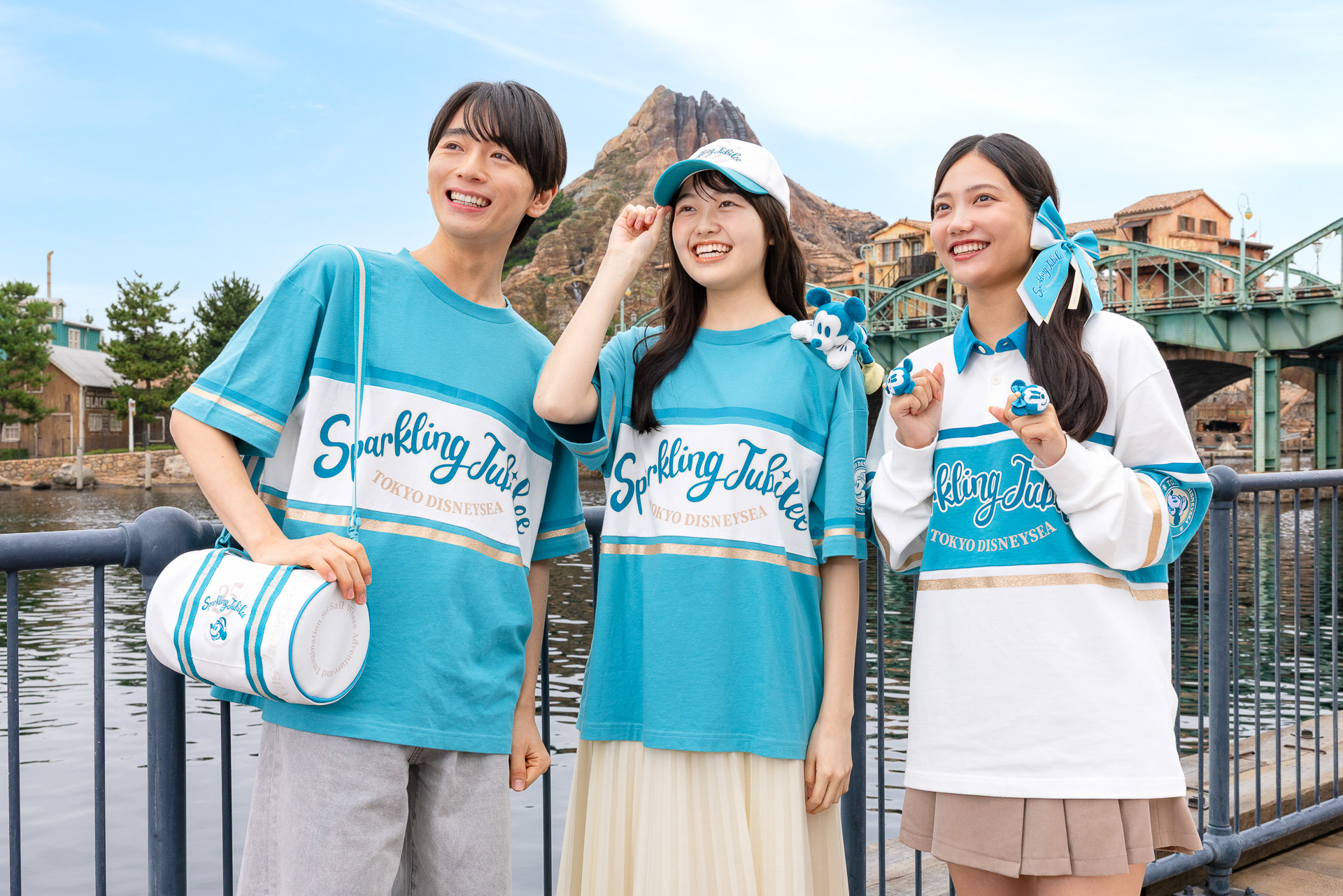 シンプルで、コーデしやすいカラーのアパレルを中心に展開