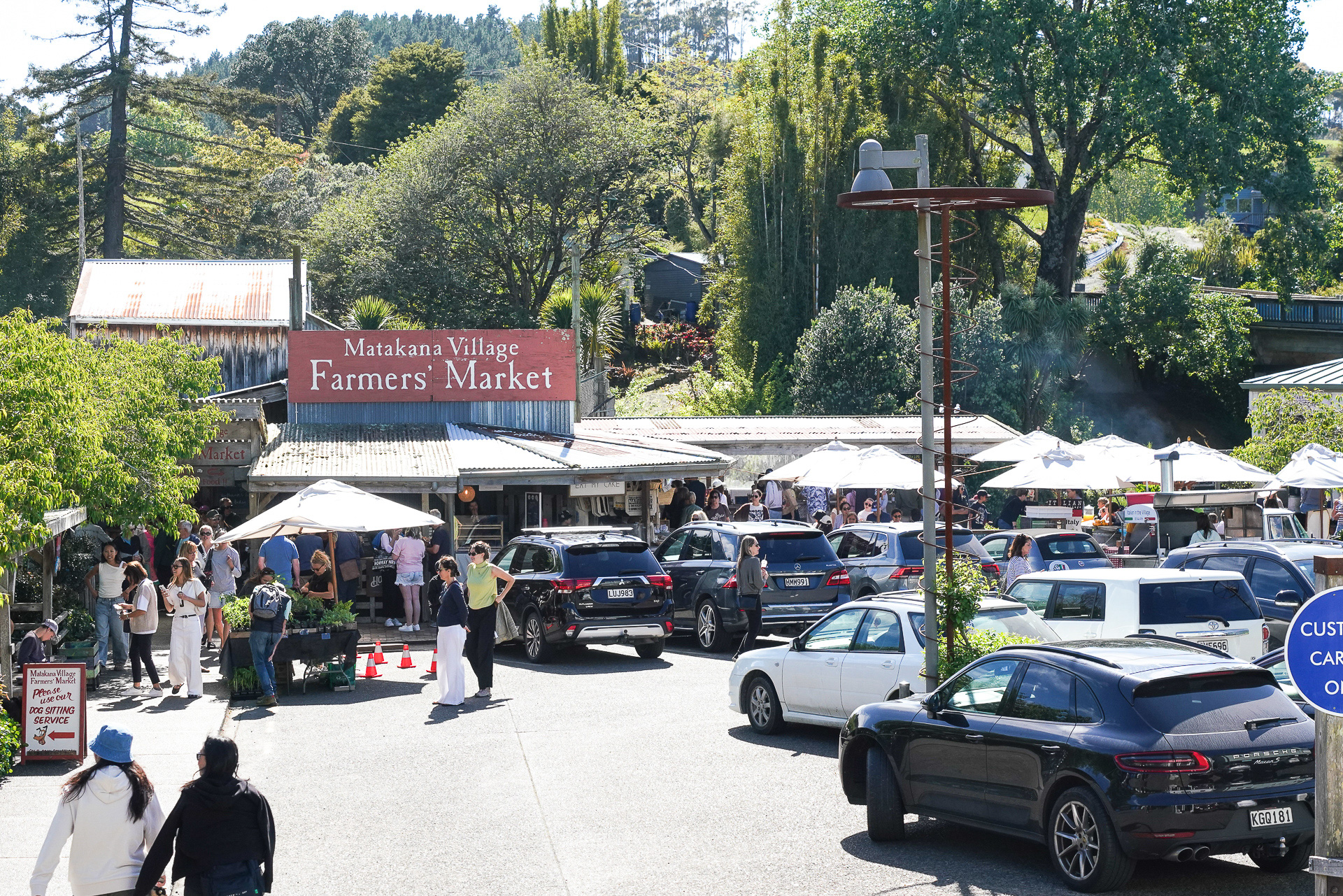 「マタカナ・ファーマーズ・マーケット（Matakana Village Farmers Market）」。ローカルな雰囲気たっぷりのマーケット