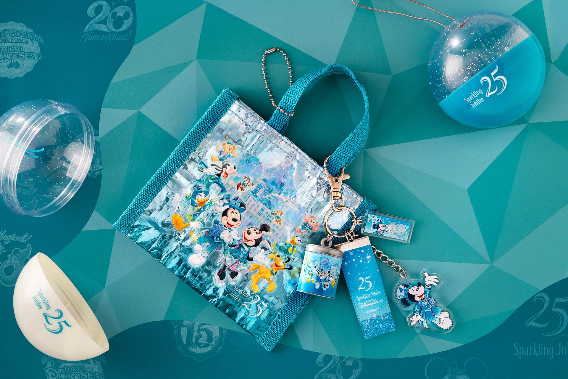 周年デザインの復刻アートを使ったミニショッパー風小物入れがカプセルトイに登場！