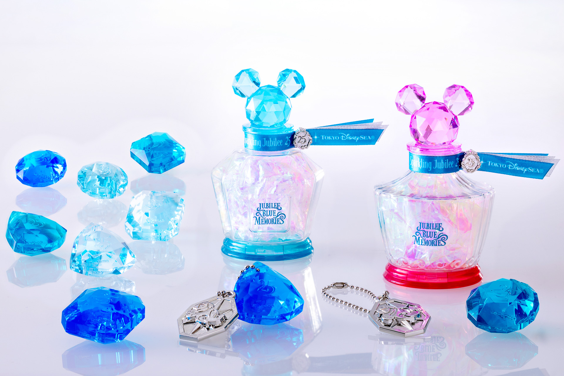 ブルーとレッドの2種類を用意