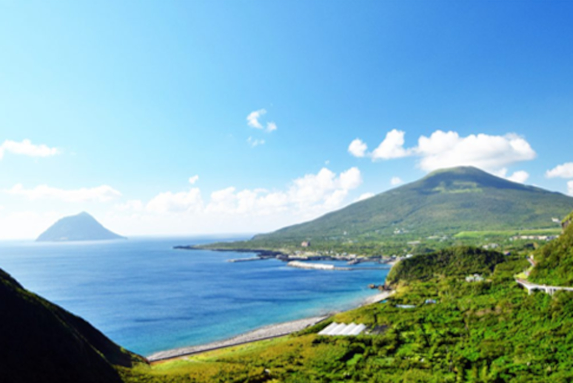 八丈島の絶景スポット「大坂トンネル展望台」