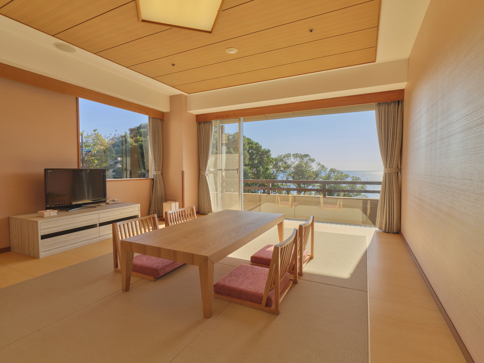 デラックス和洋室（写真提供：カトープレジャーグループ）