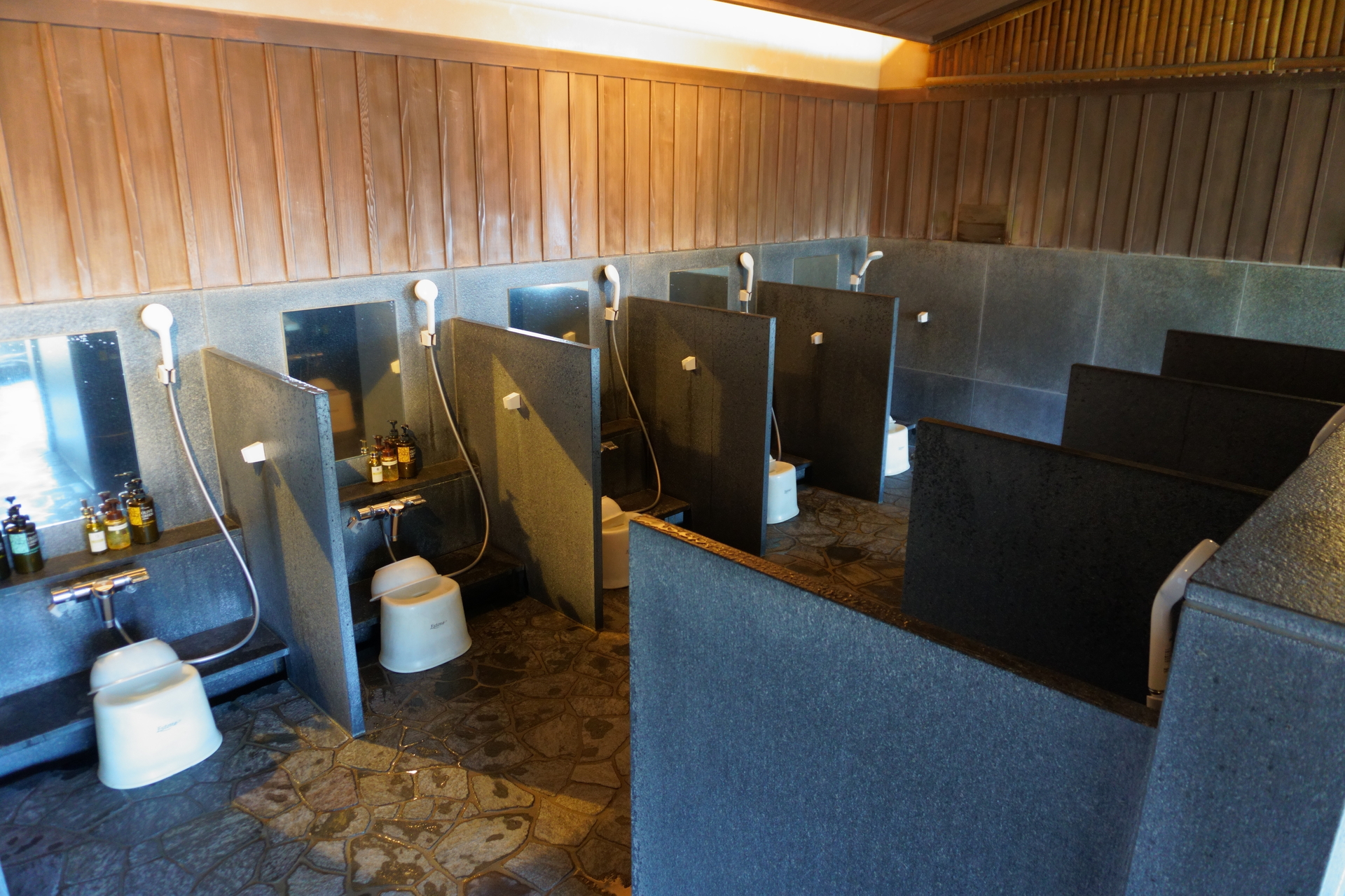 洗い場はたくさん