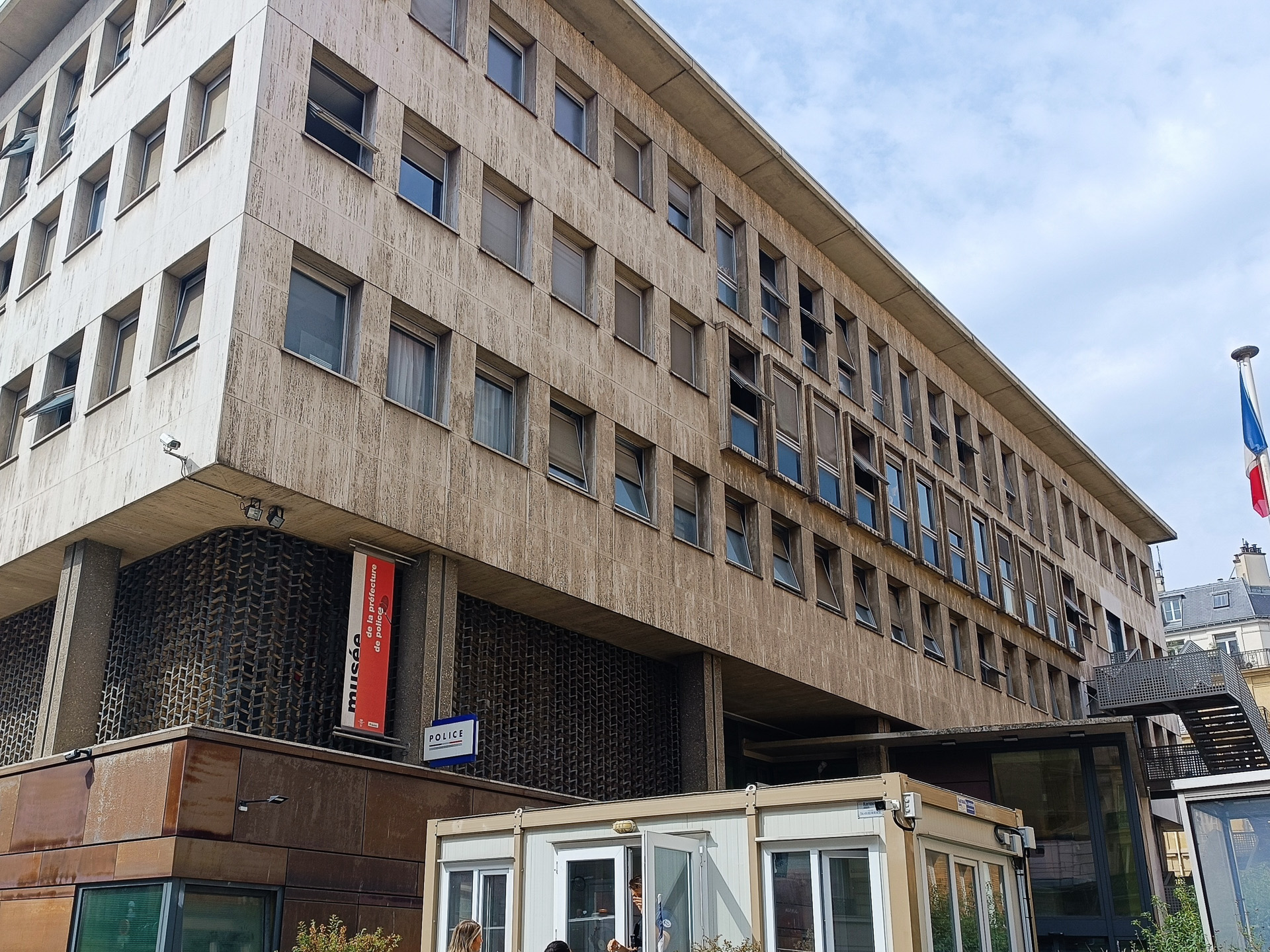 博物館の入っている警察署