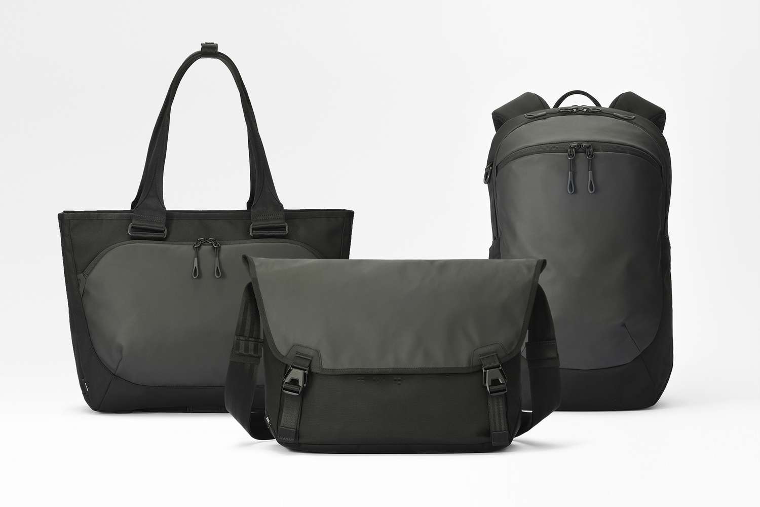 搭載したベルトで座席下に吊るして使える観戦用バッグ「エブスタ」