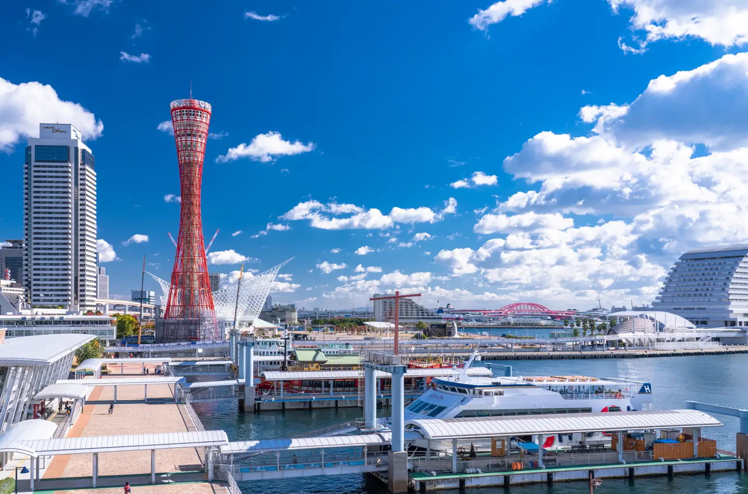 スカイマークは2月16日に神戸空港就航20周年を迎えた