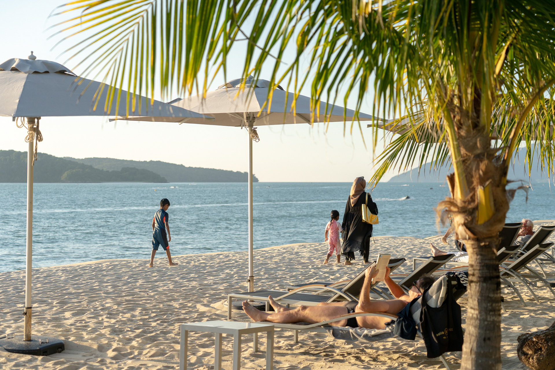 のんびりしながらグルメやスパ、ときどきアクティビティを楽しむリゾート滞在を好む人向き