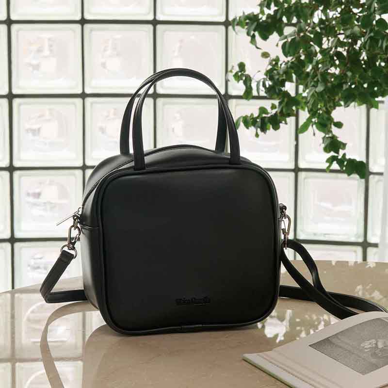 宝島社「オトナミューズ」5月号増刊は、Whim Gazetteの高見えハンドバッグが付録