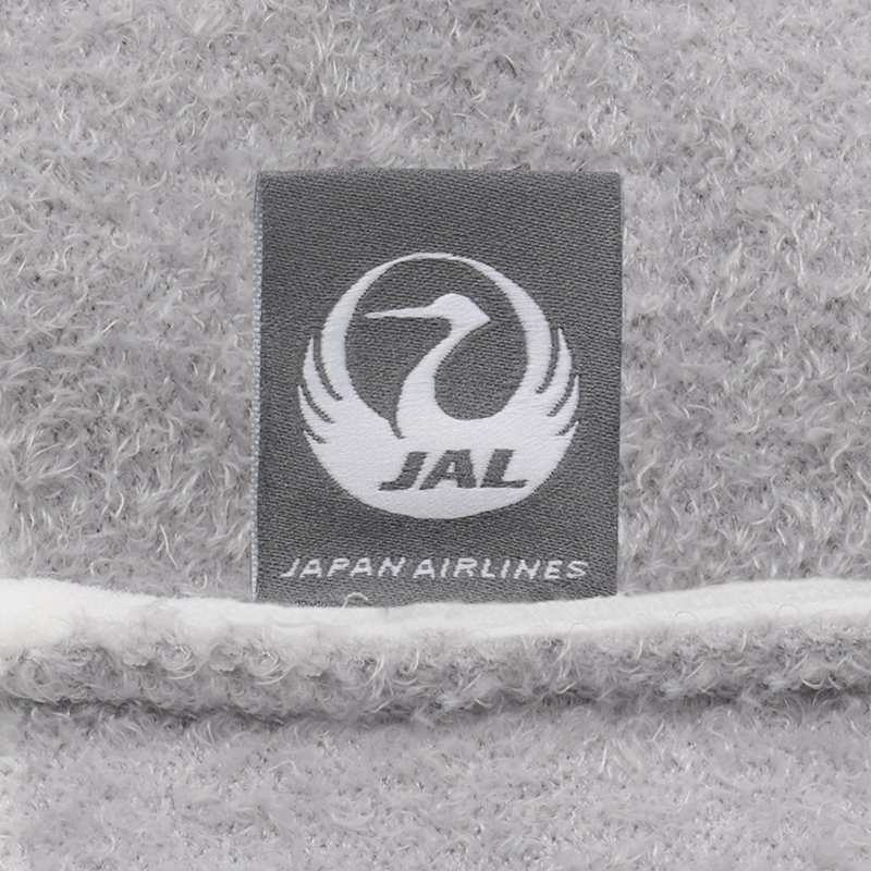 パーカー内側にはJALロゴ