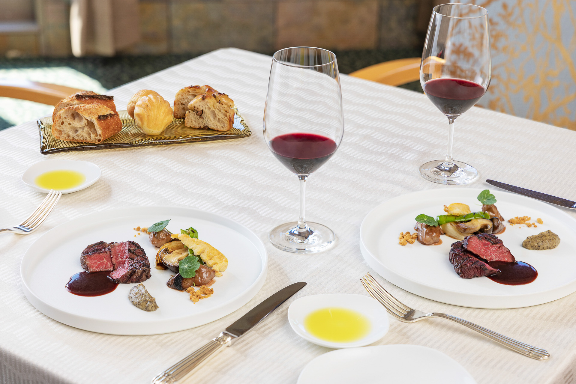 オチェーアノ「東京ディズニーシー・フード＆ワイン・フェスティバル ペアリングランチ」（2名3万6000円）