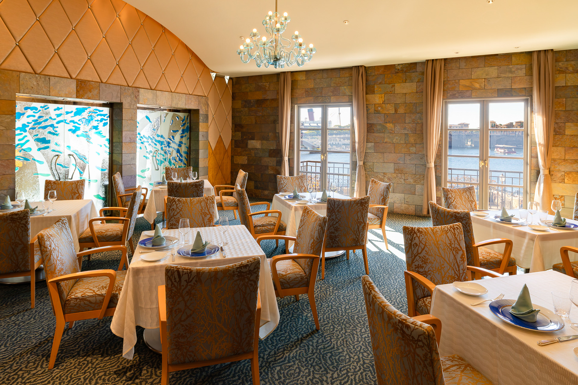 オチェーアノ「東京ディズニーシー・フード＆ワイン・フェスティバル ペアリングディナー」（2名5万円）