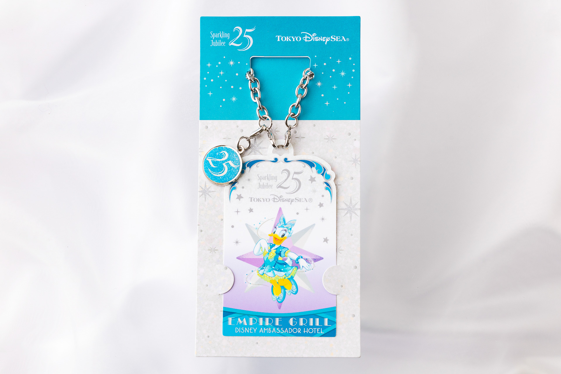 オリジナルチャームはデイジーダックデザイン