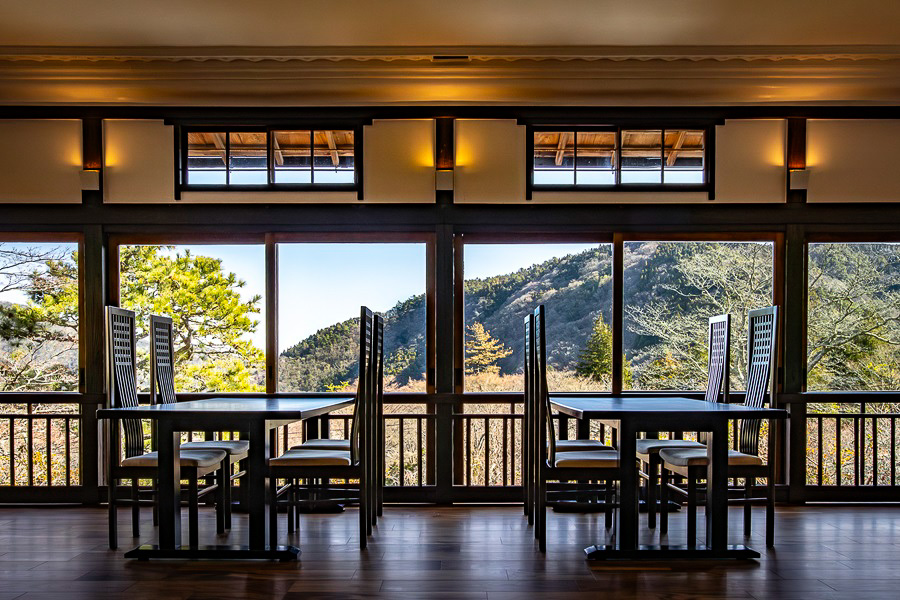 ラウンジの「三河屋Cafe」