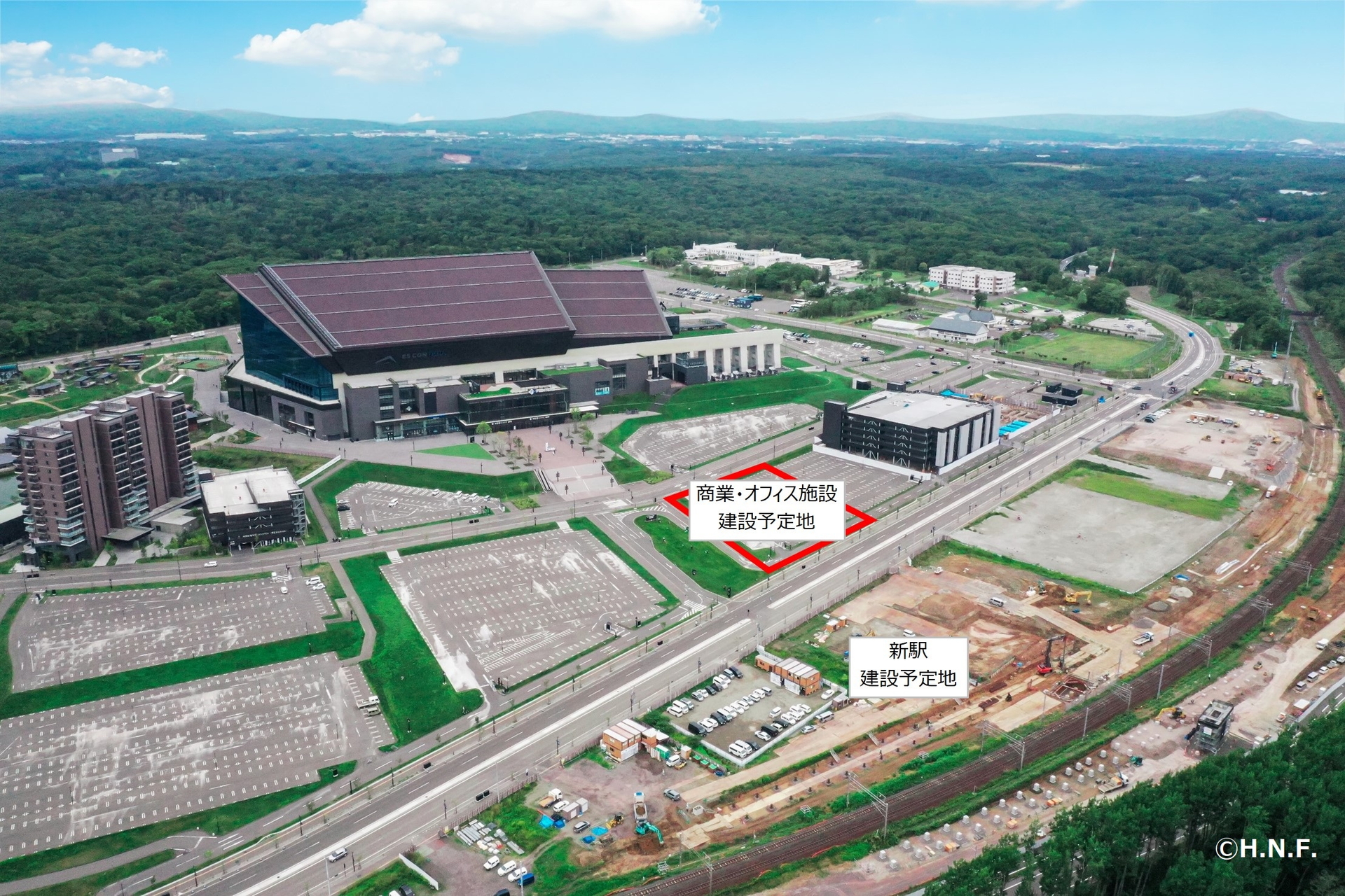 3階メインエントランスからの内観