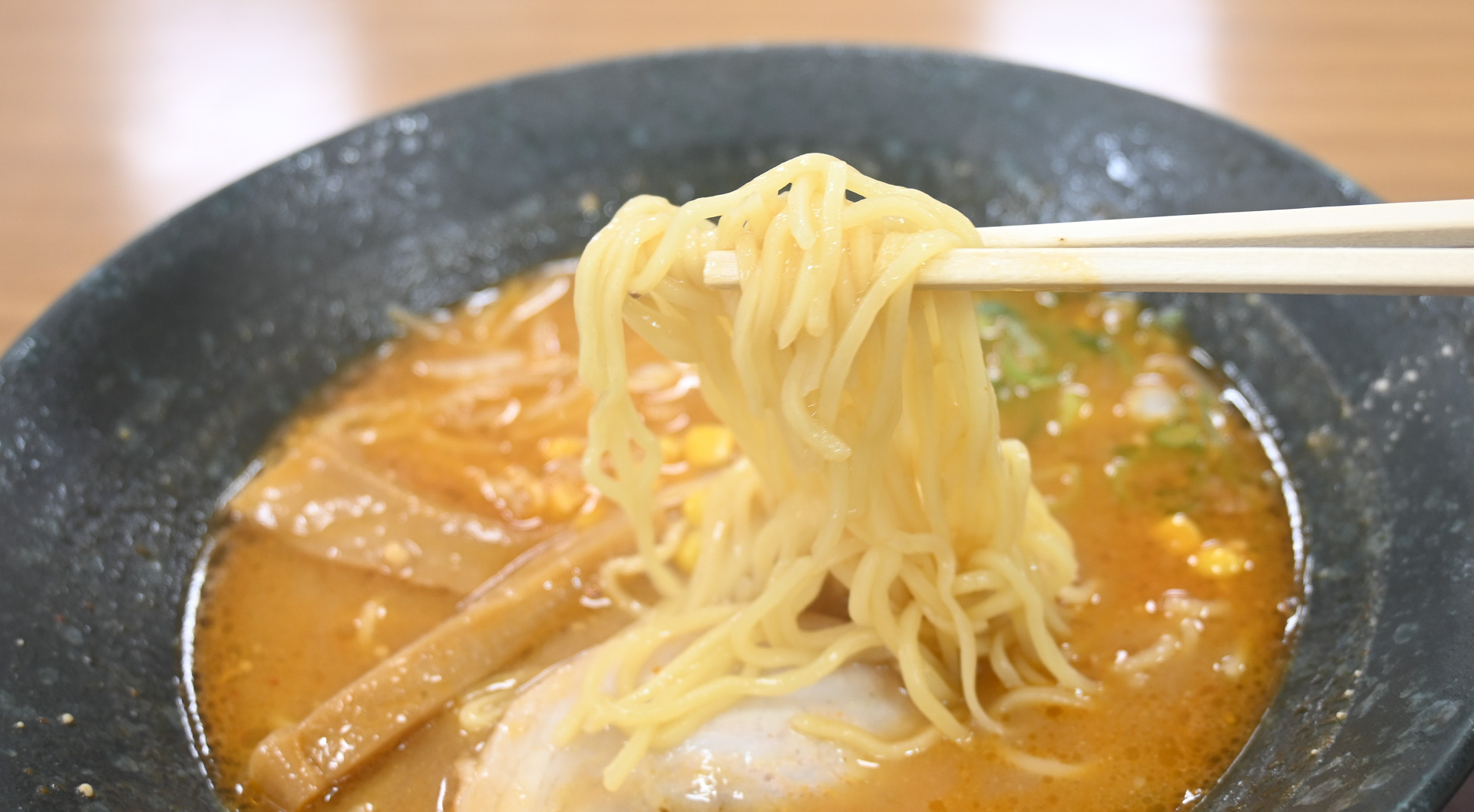 フードコートのラーメン