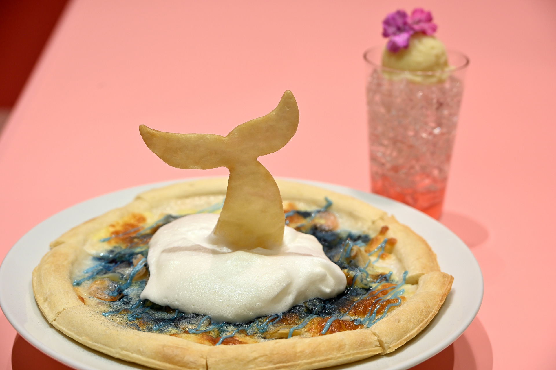 ディープブルーピザ（1580円）