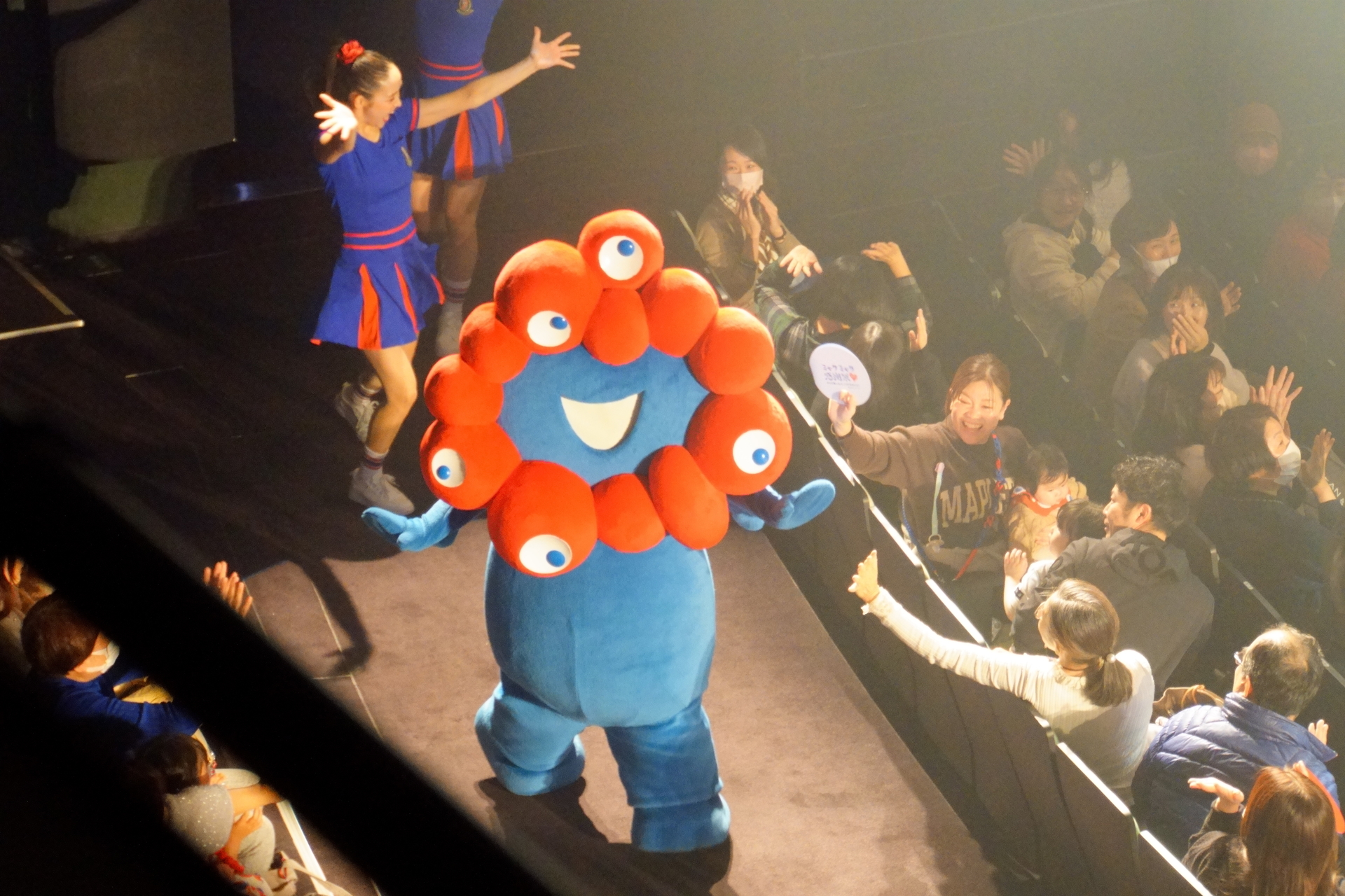 東京公演は、大阪公演の内容をベースに開催