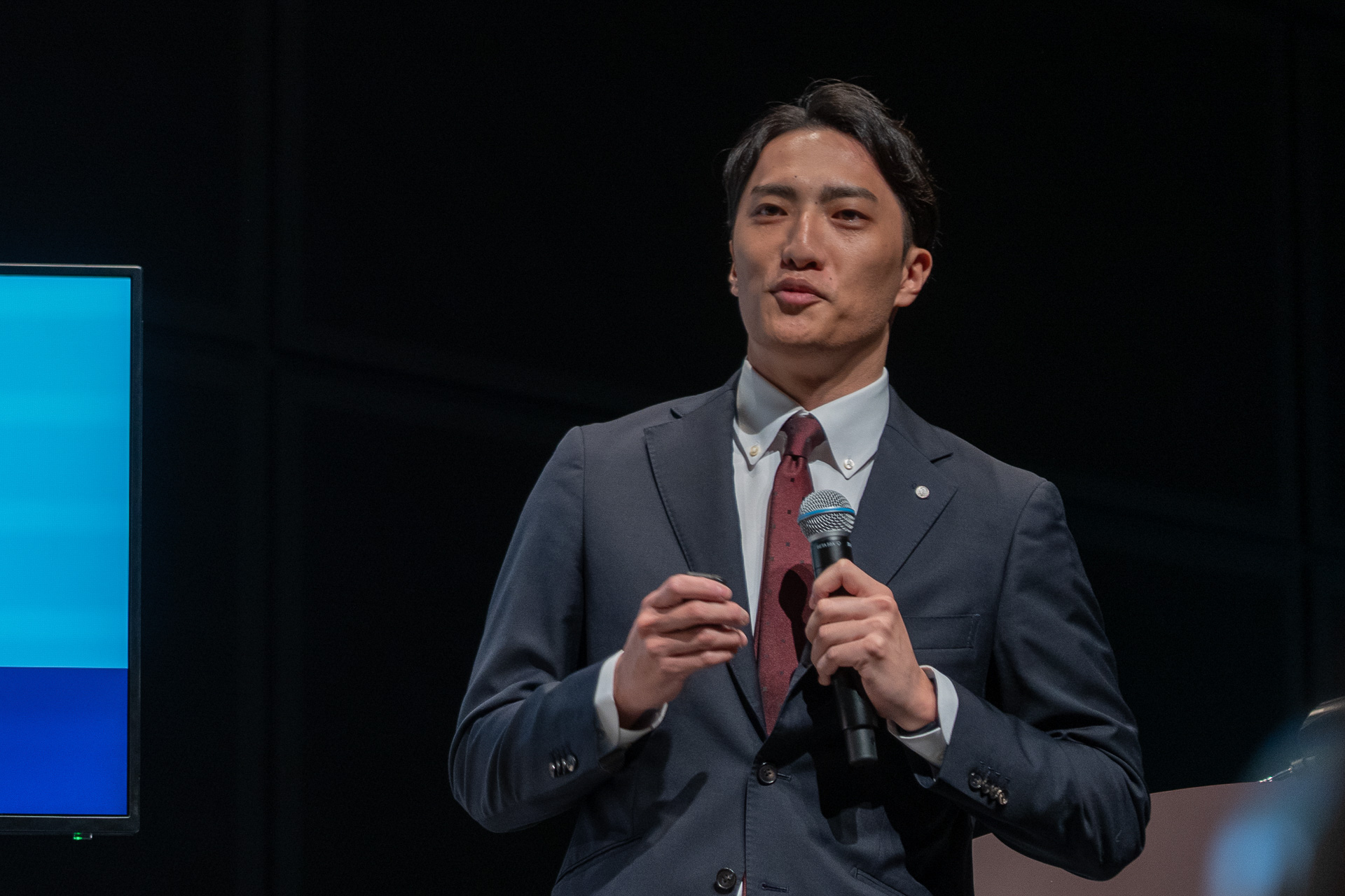 「旅行や出張時だけでなく普段の生活でもJALマイレージバンクアプリを開いてミッションをクリアしてみてほしい」と松本氏