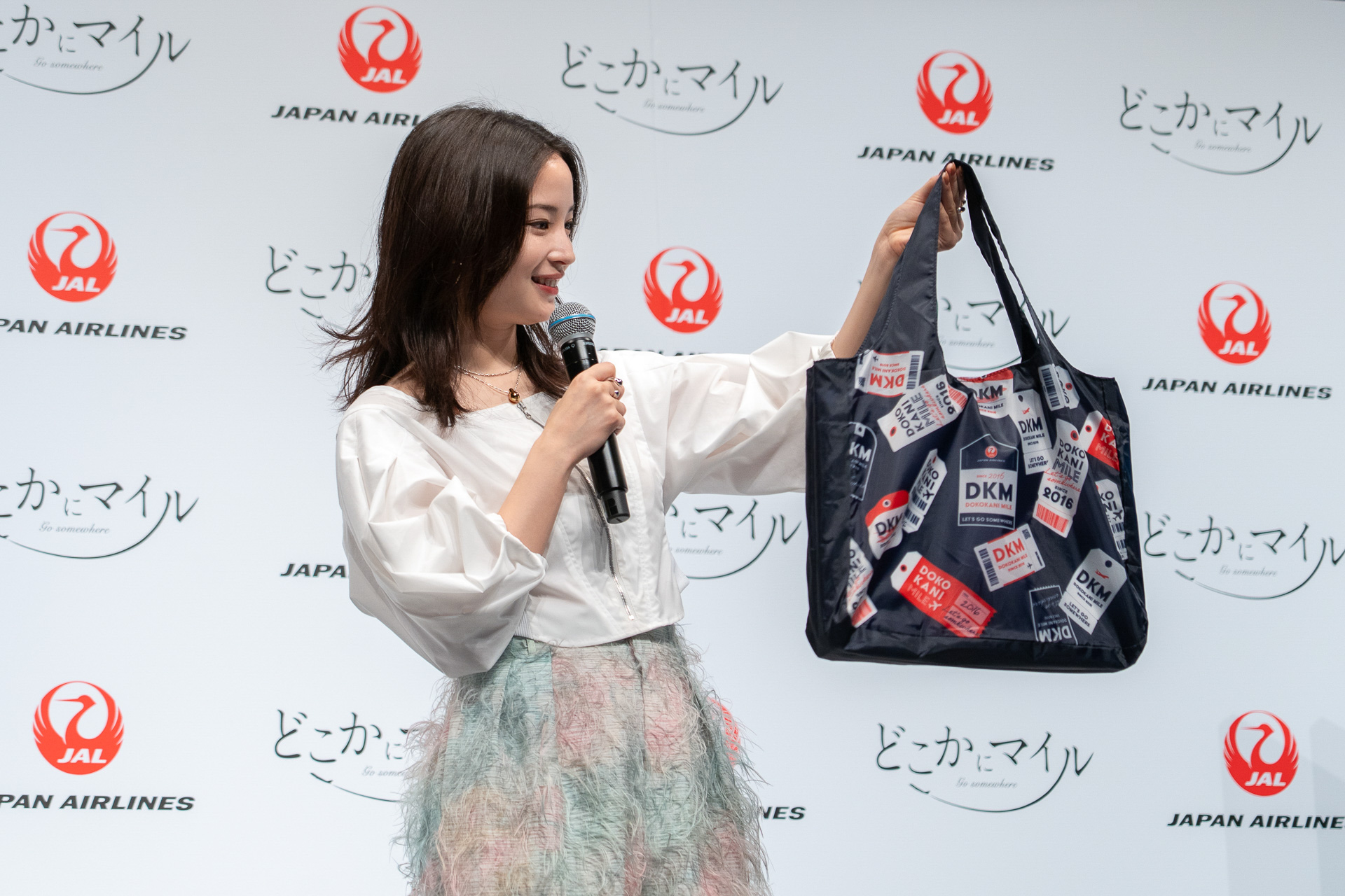 どこかにマイル10周年を記念して作ったというオリジナルエコバッグがプレゼントされた