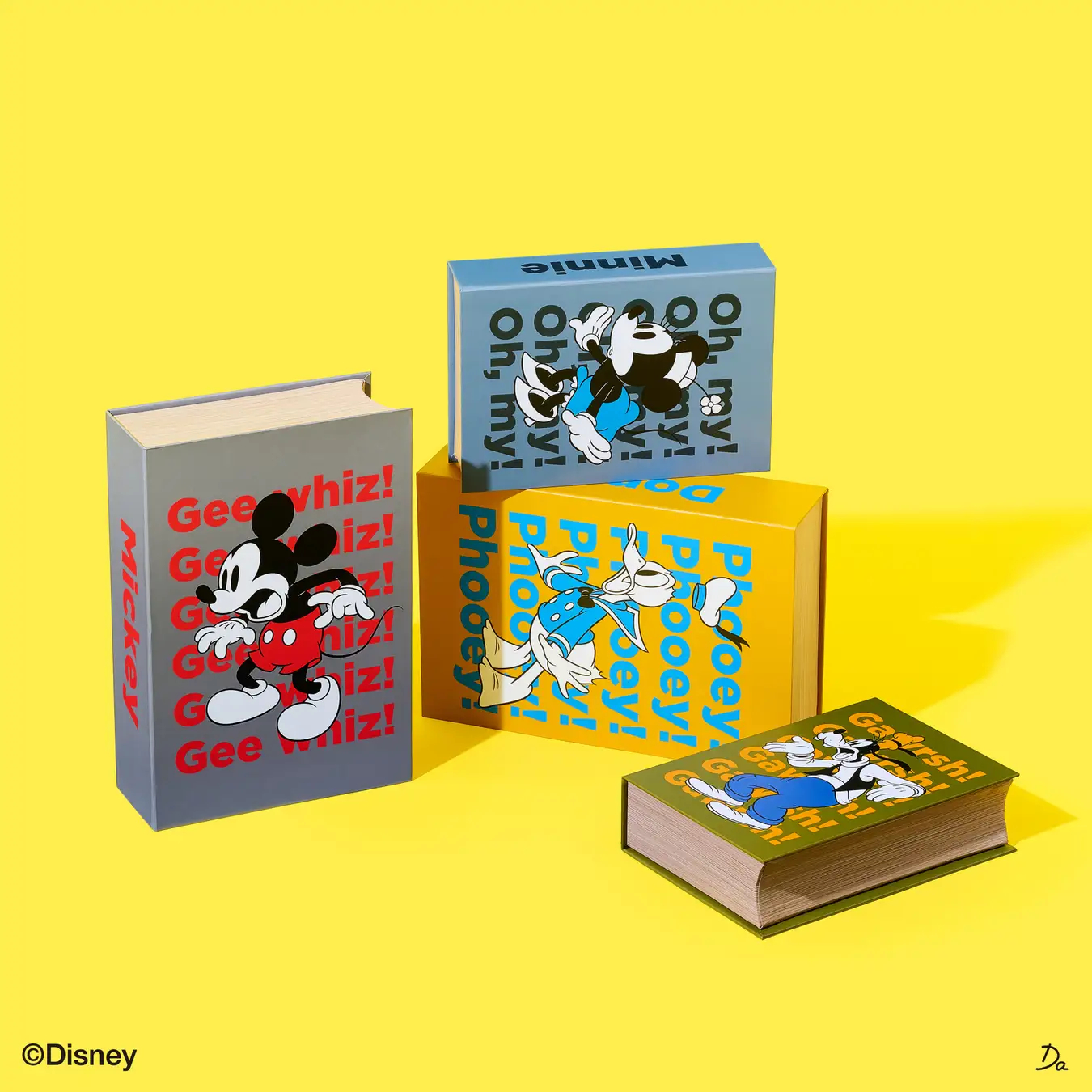 「ブック型ボックス」全8種（ミッキーマウス/ミニーマウス/ドナルドダック/グーフィ、各2サイズ）。大は約28×19×7.8cm、小は約22×15×5.7cm