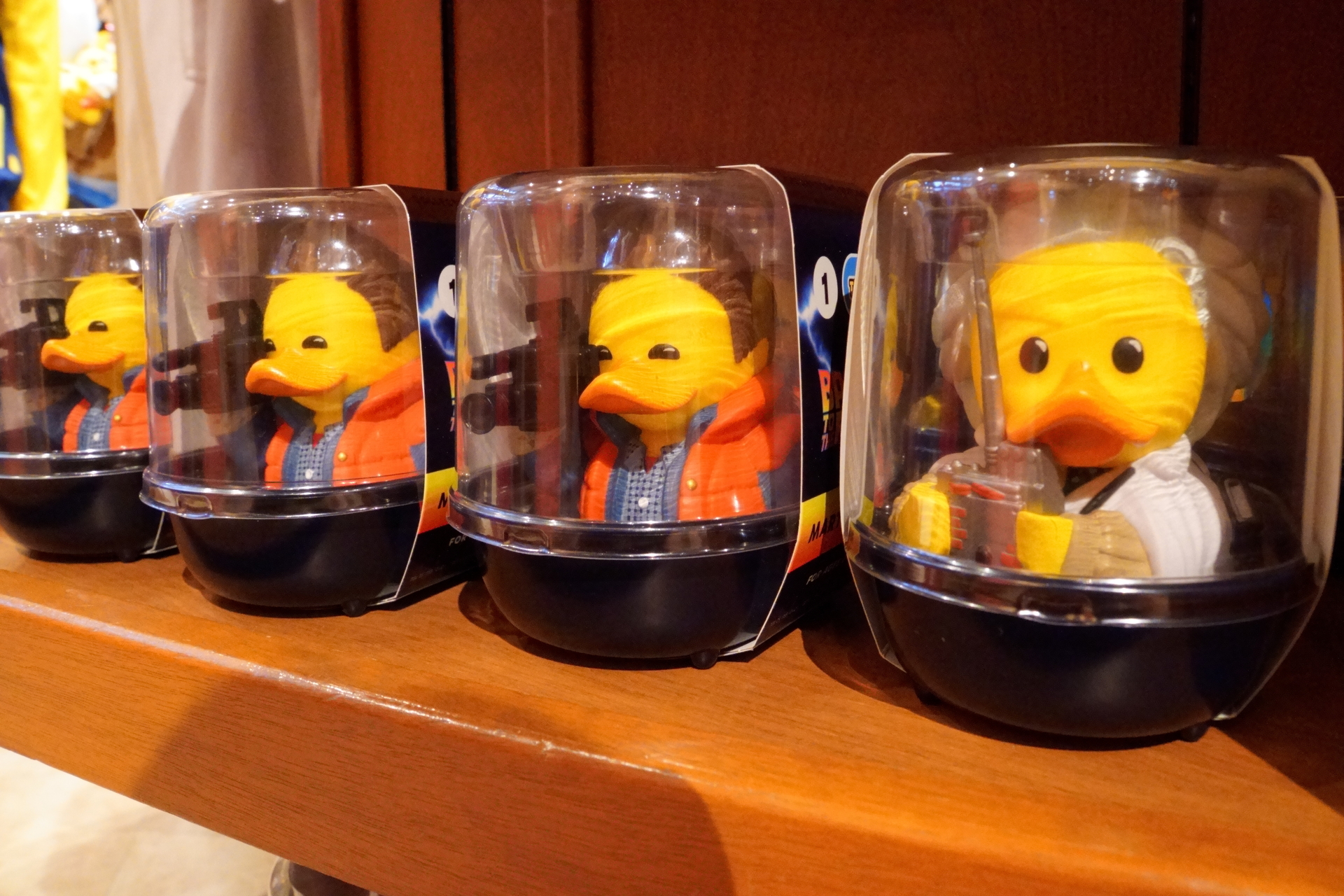 フィギュア（各4400円）